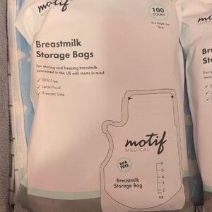 Motif Medical Breastmilk Storage Bags - White